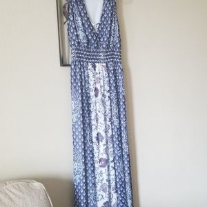 Flowing Pretty MAXI Dress